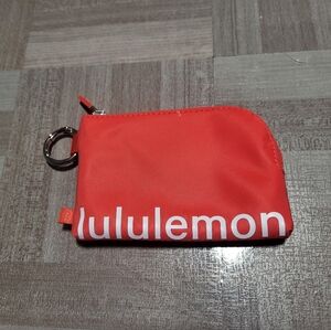 Lululemon clippable card pouch.